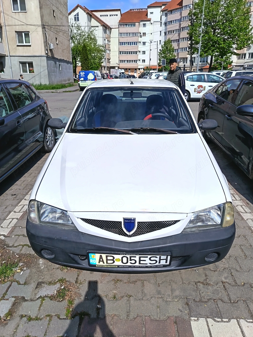 Vând Dacia Solenza 