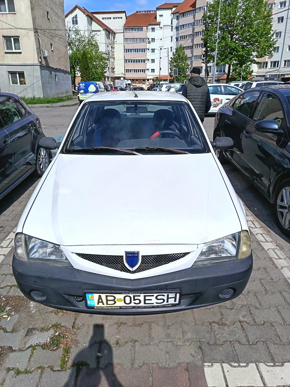 Vând Dacia Solenza 