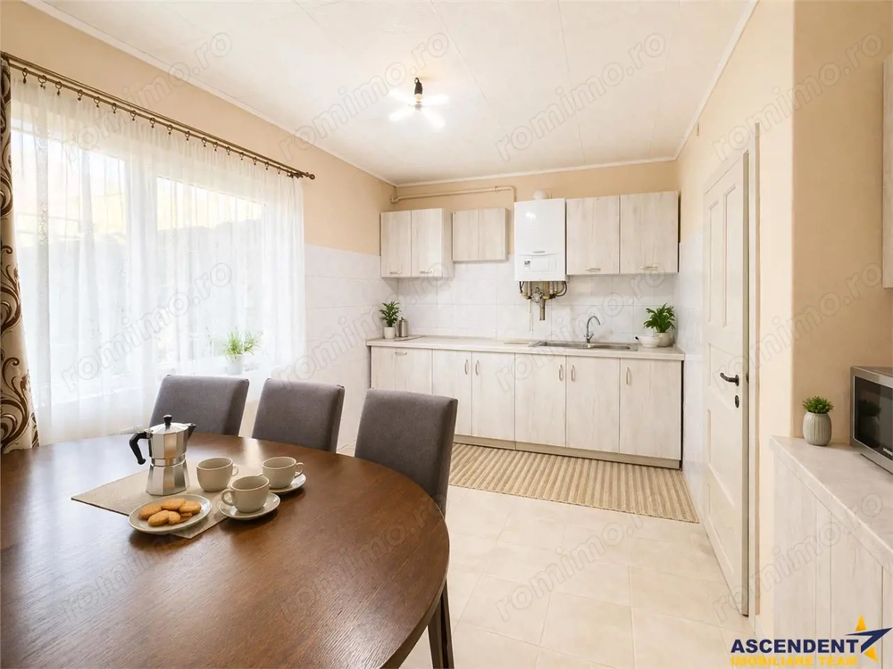 Nivel in casa cu 2 apartamente,145 mp utili+ teren 338mp, Gheorghe Doja