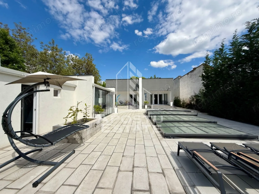Casa individuala de lux, cu piscina, de vanzare, zona Lunei Timisoara