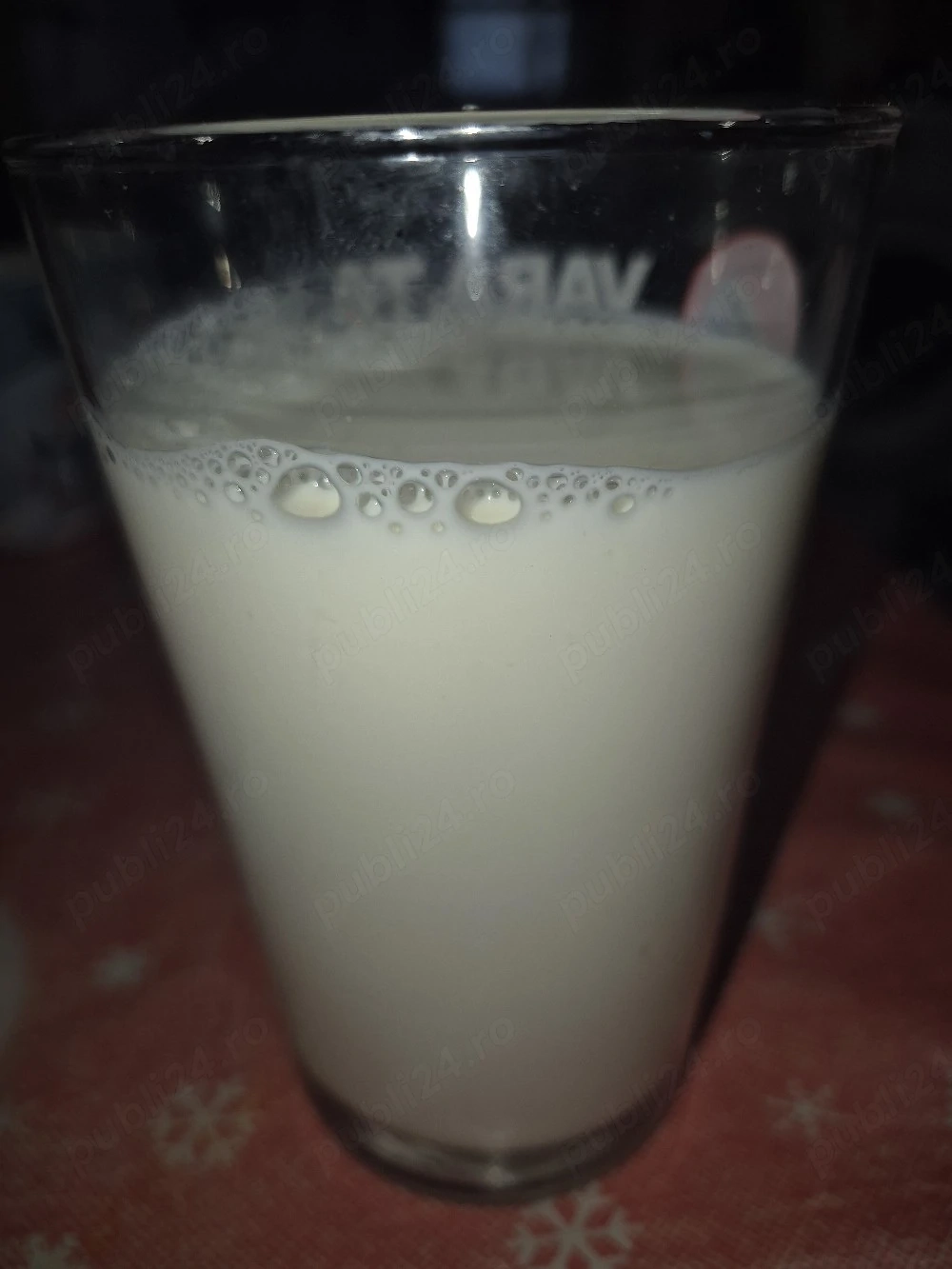 lapte de capra proaspat