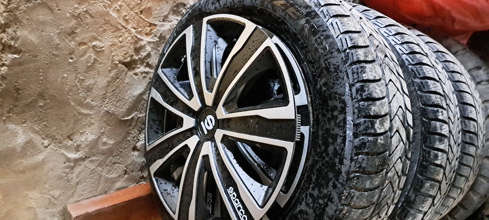 Jante tabla 5x112 R16 cu cauciucuri M+S Pirelli