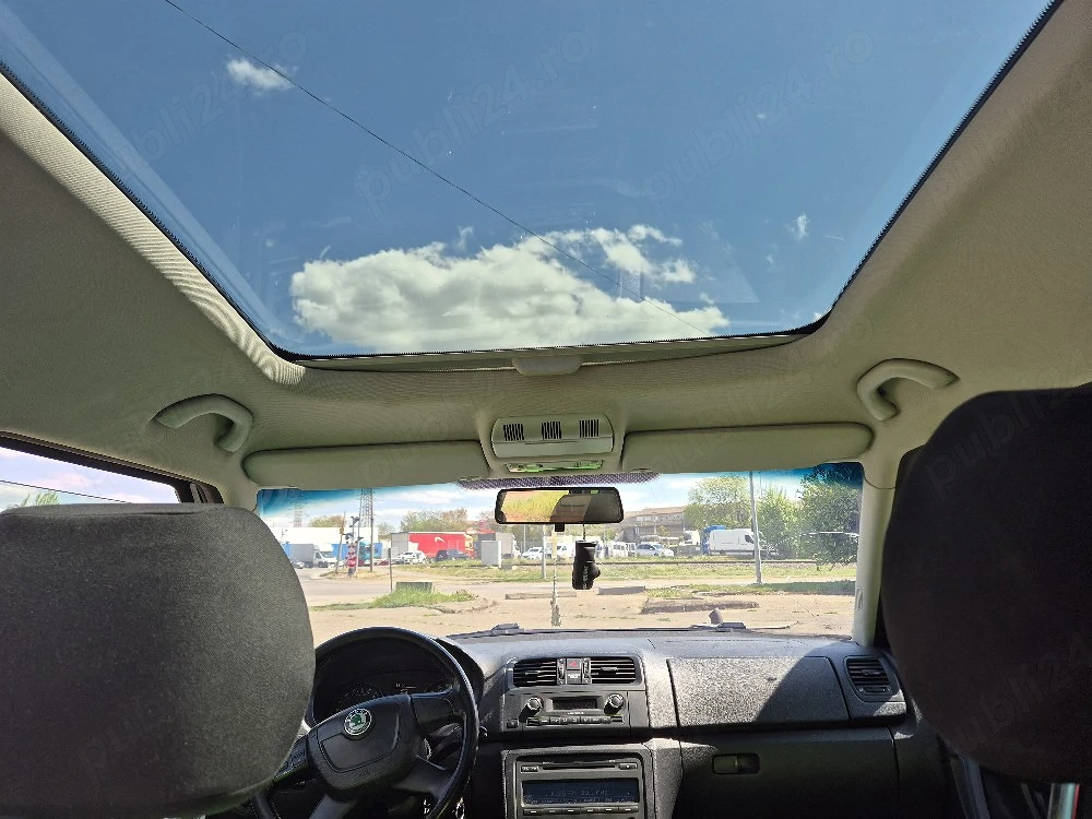 skoda roomster scout