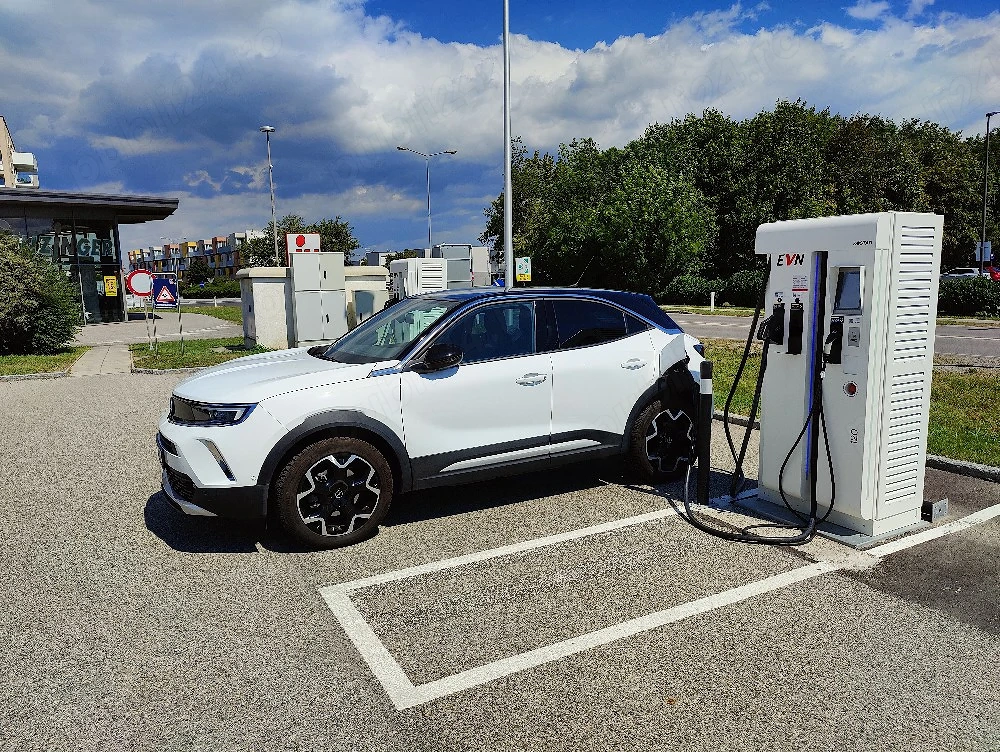 Vând Opel Mokka electric 12.2022(garanție extinsă)