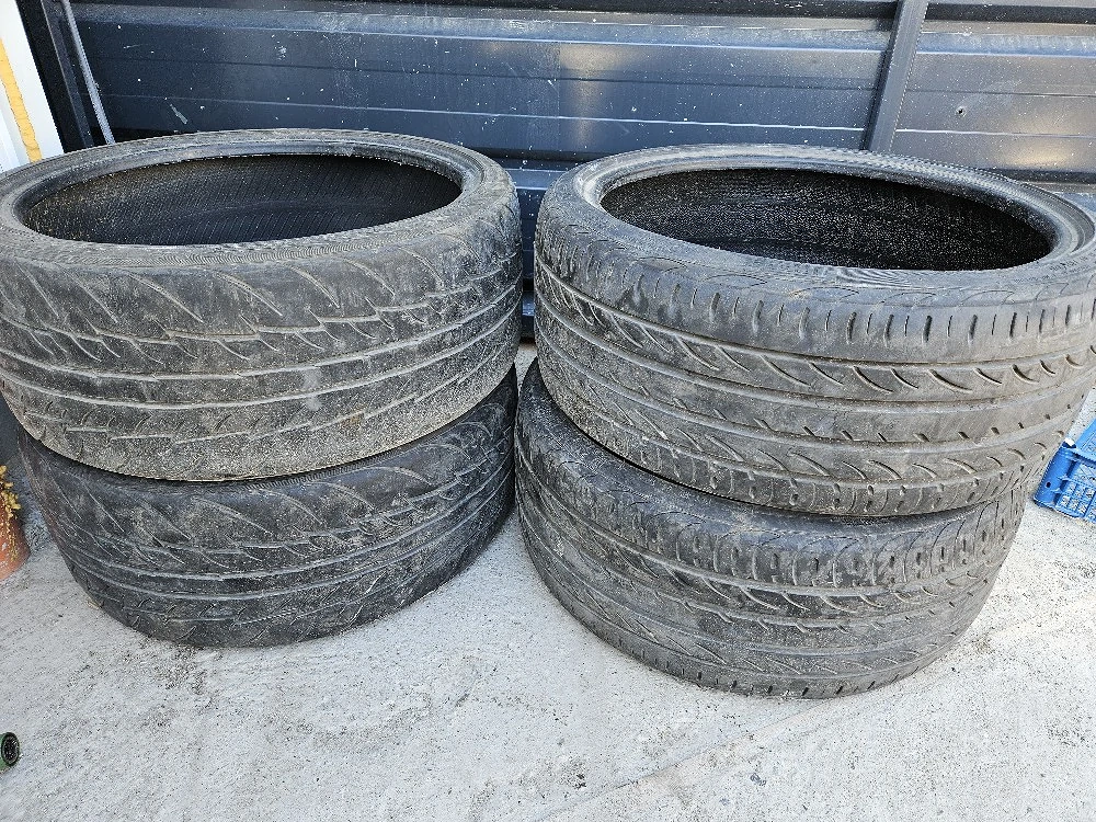 4 anvelope zr  225 35 19