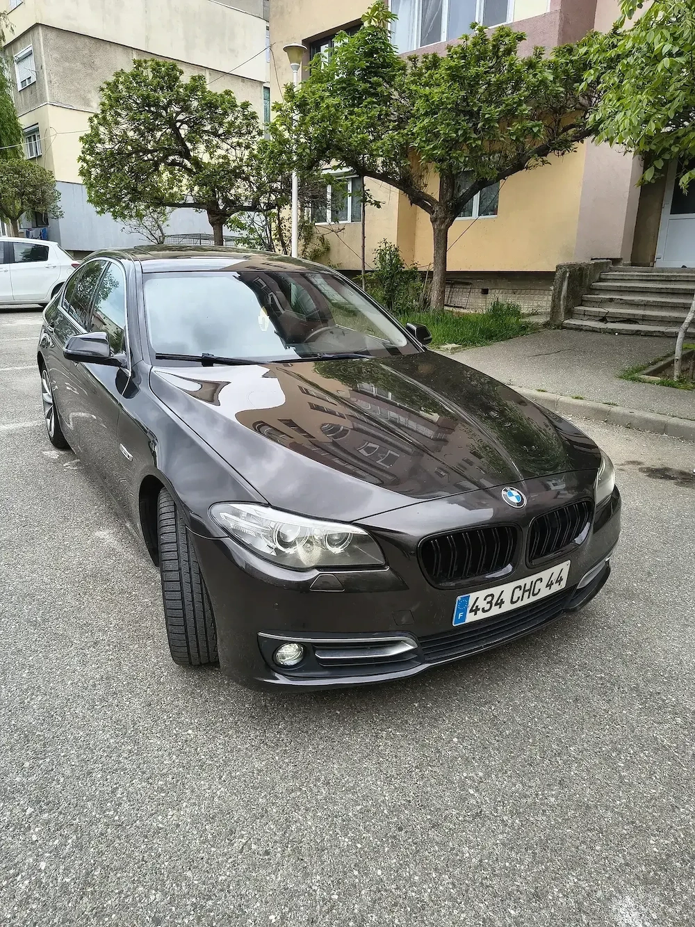 BMW F10 FACELIFT model LUXURILINE euro 6 An 2014 2L diesel