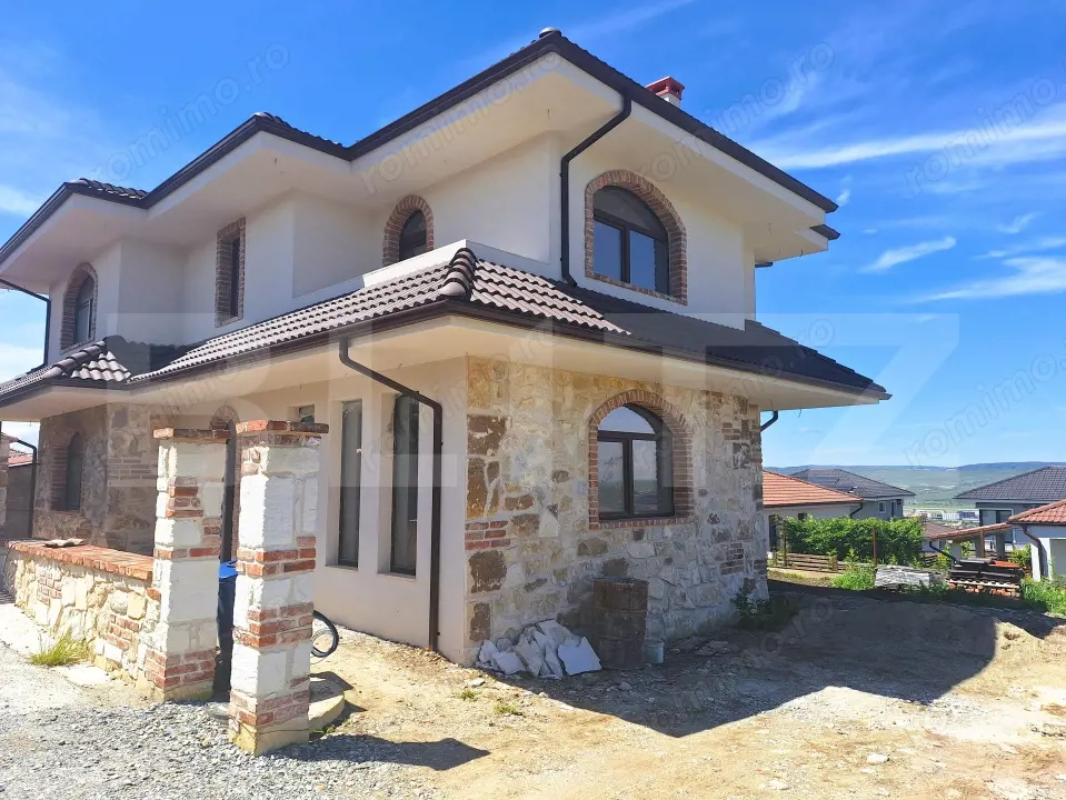 Casa deosebita Dezmir, zona Closca, 150 mp utili
