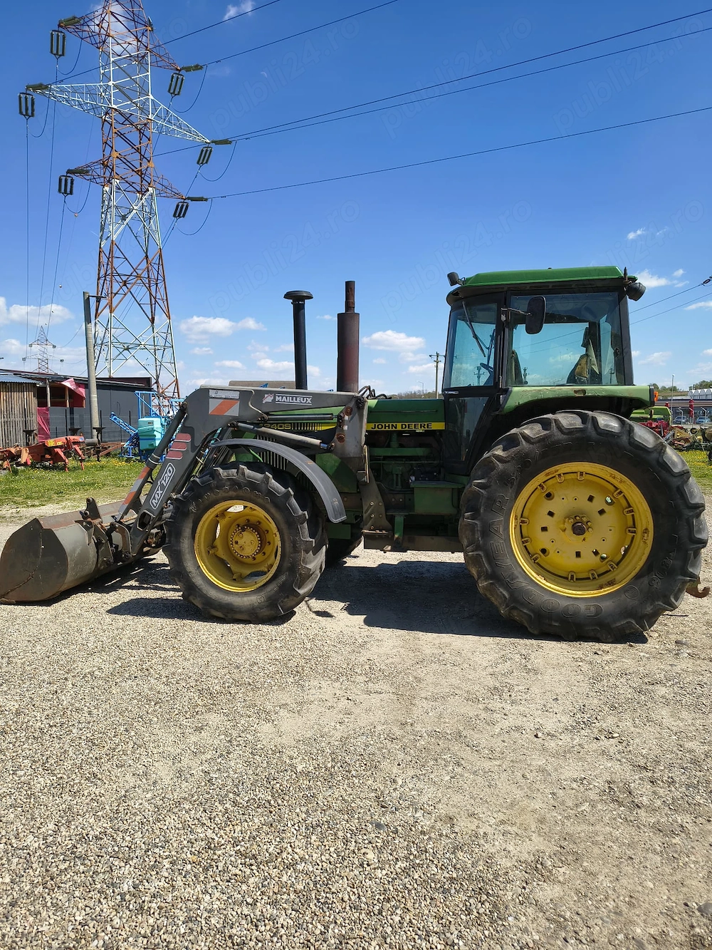 Tractor John Deere 4240S 