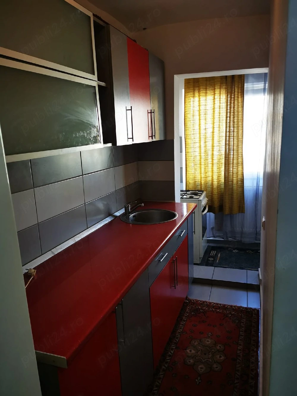 Inchiriez garsoniera micro 4