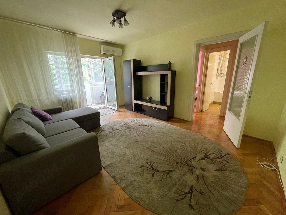 pe frumosa strada Dumitru Kiriac, la etajul 3, bloc reabilitat, semi-decomandat confort 1