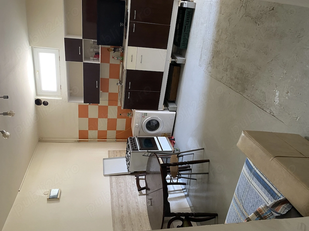 Daiu în chirie ap cu trei dormitoare pentru 6-7 muncitori cheltuieli incluse în prețul chiriei 