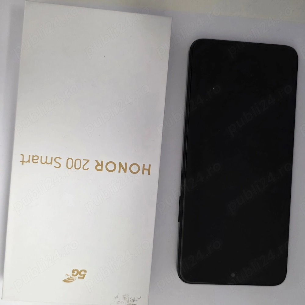 Honor 200 Smart