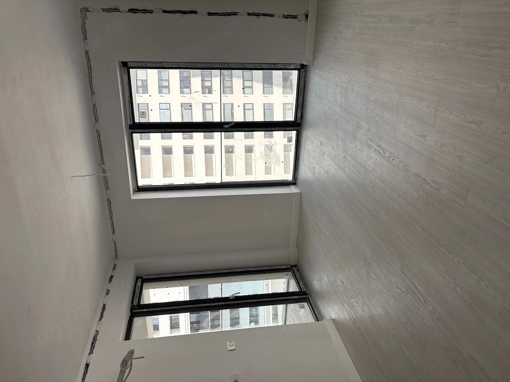 De vanzare apartament cu 2 camere, etaj 6, zona Torontalului X City Tower 4