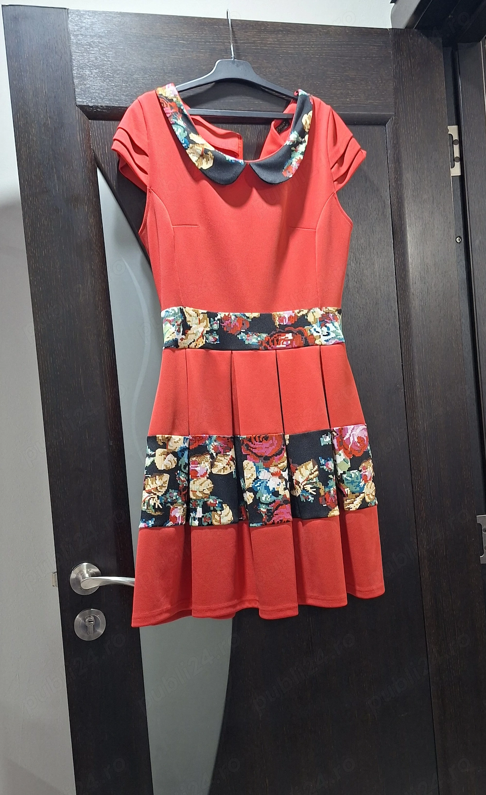  Vand rochie ocazie 