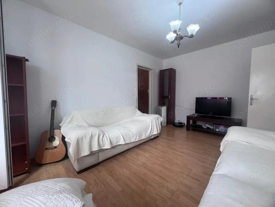 Apartament 2 camere, zona Scoala Generala Andrei Saguna