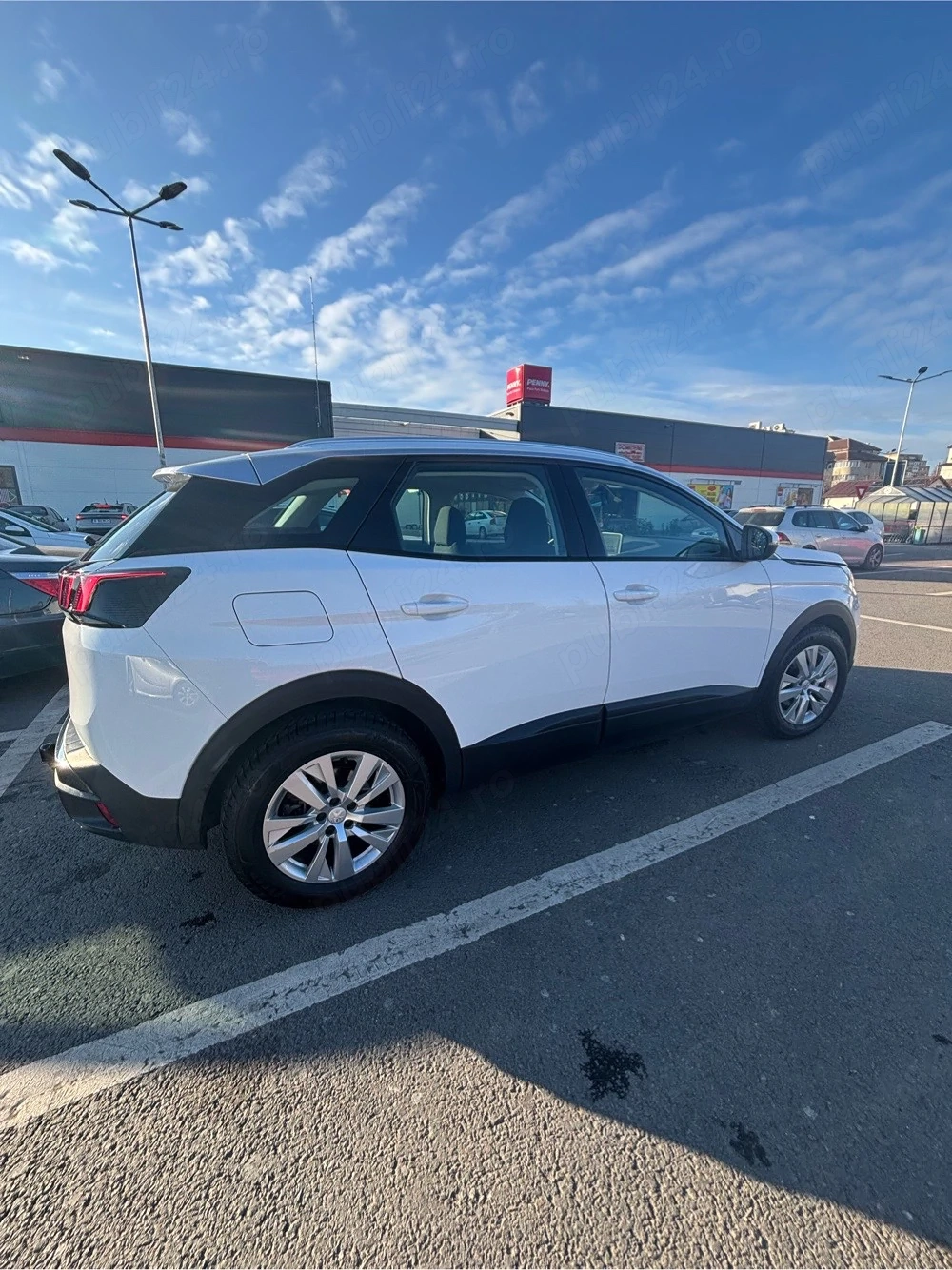 De vanzare Peugeout 3008, Versiune 1.2 PureTech Turbo S&S Allure, 130 CP, caroserie modernă, spațioa