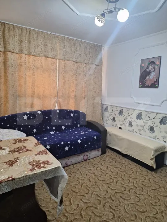 Apartament 3 camere, 38 mp, etaj intermediar, zona Valea Rosie