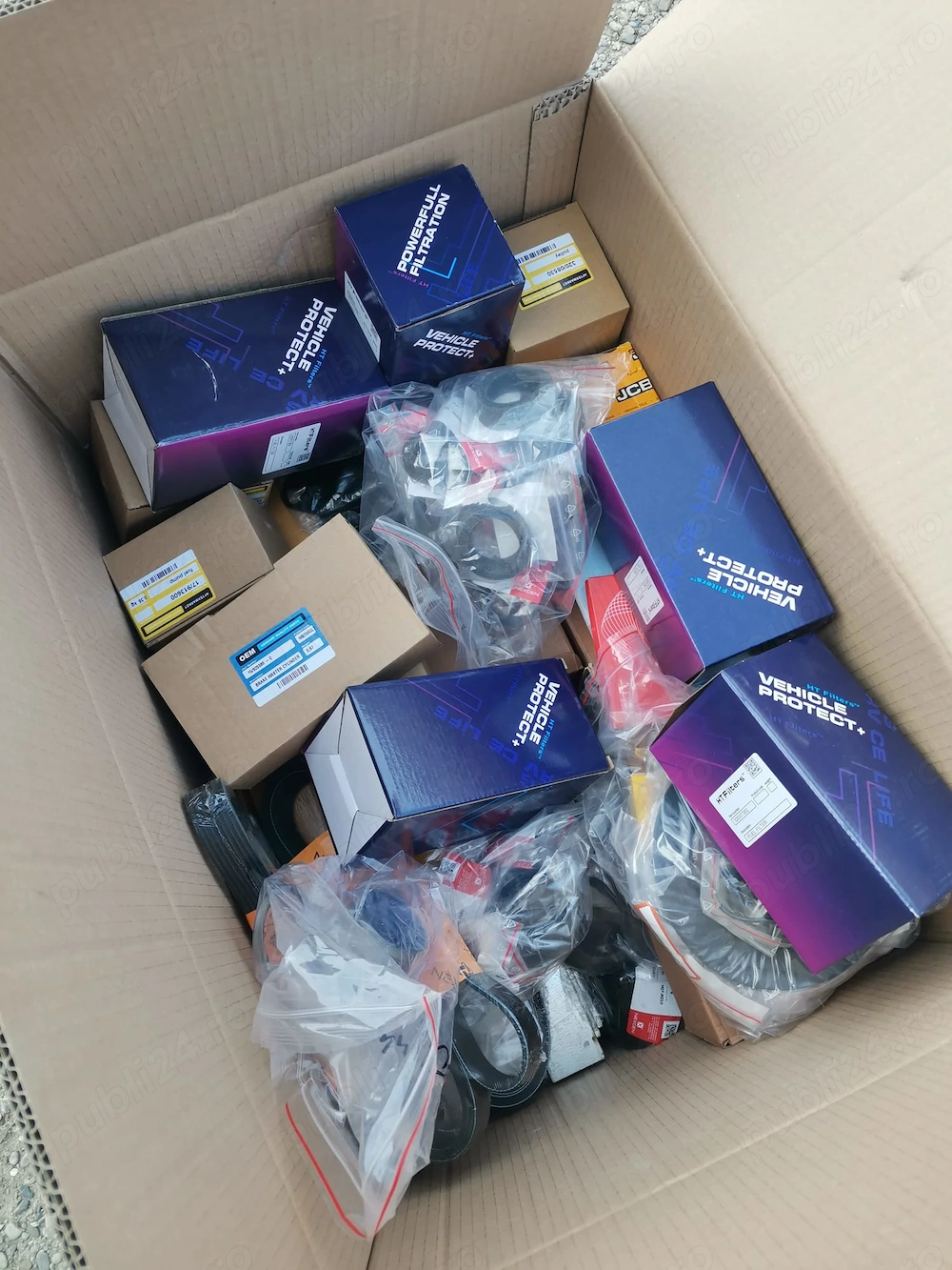 Lichidare stoc piese pentru utilaje de constructii JCB, 3CX, 4CX, miniexcavatoare