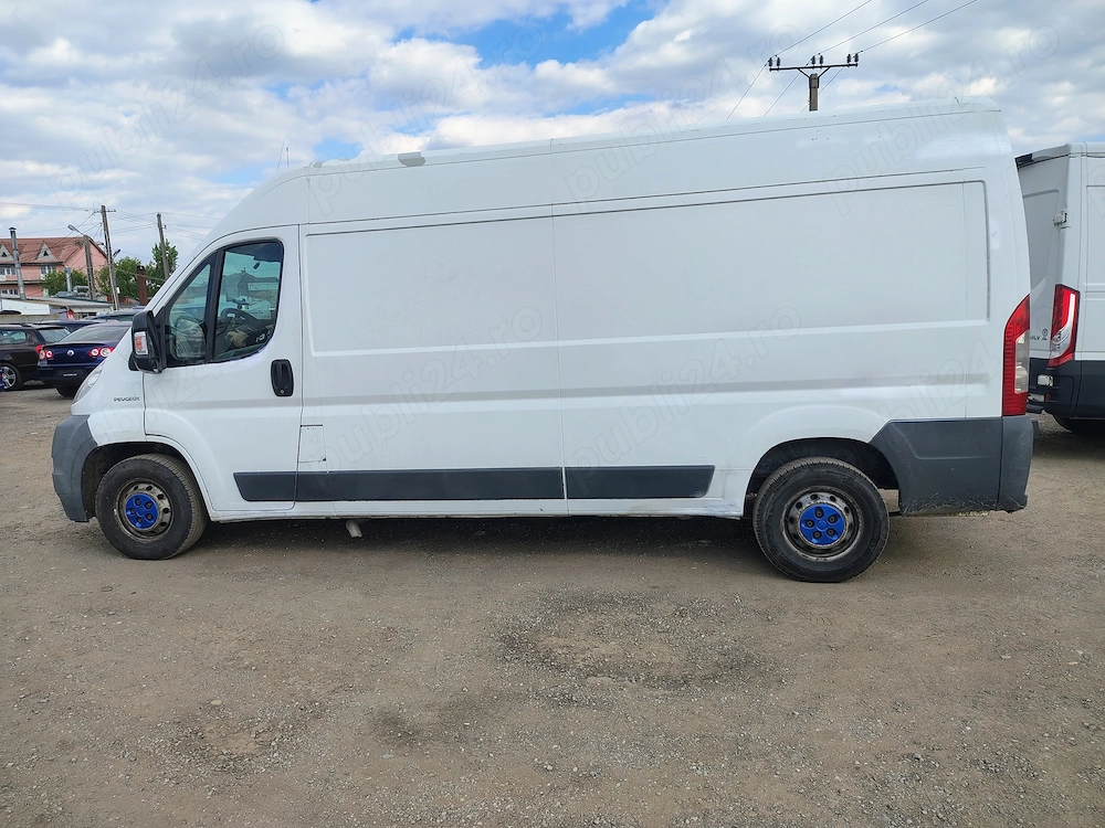 Peugeot boxer mediu