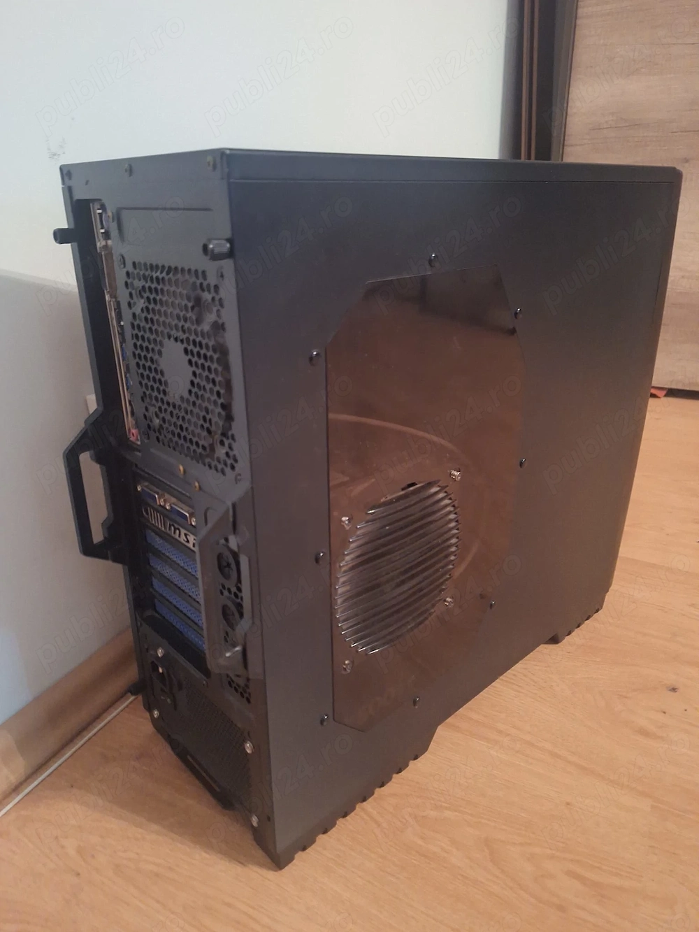 1000 lei PC : i7-4Gz(4 core)   8Gz RAM   GTX460   1Tb HDD   Corsair 500W