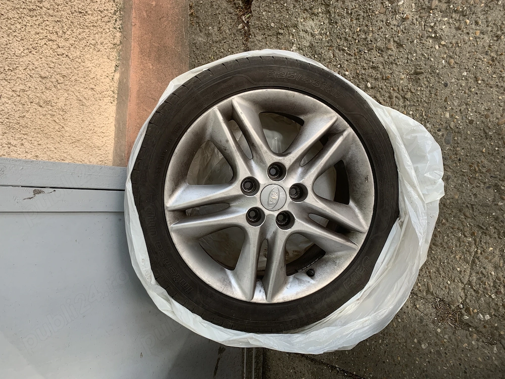 Set 4 jante+anvelope de vara17”
