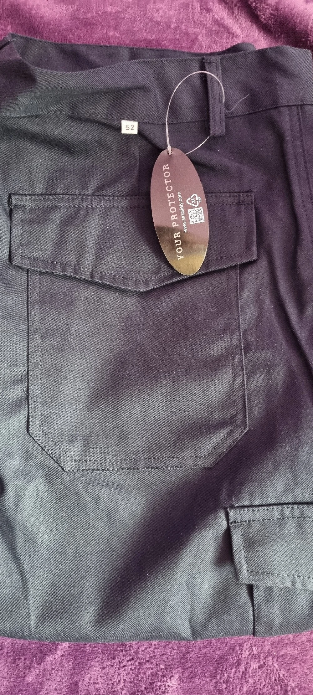 pantaloni salopetă 