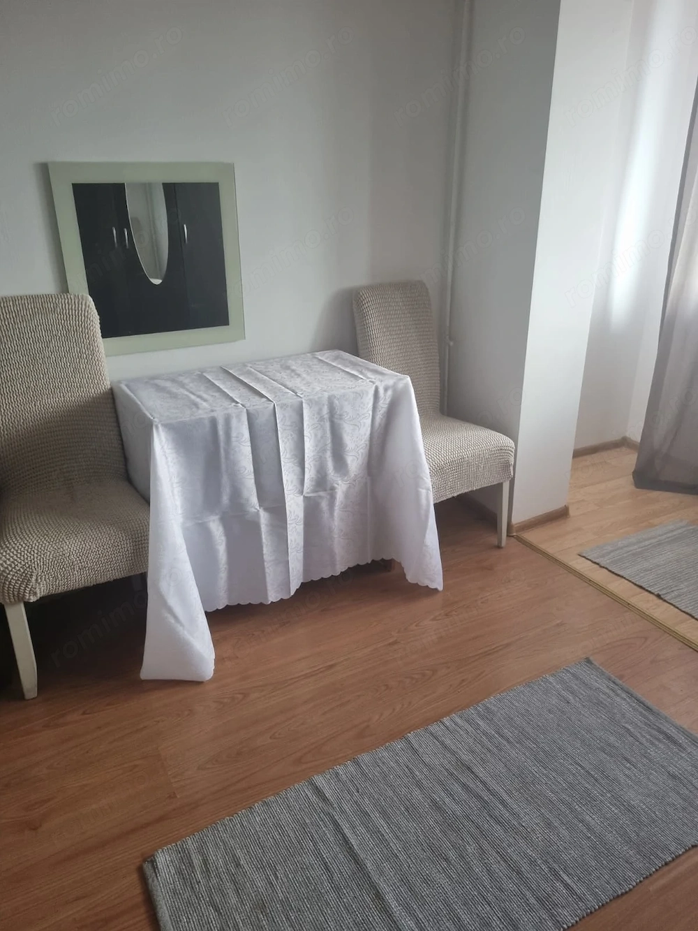 Inchiriez garsoniera in Deva, zona Dorobanti, etaj 4, bloc de 4 etaje, centrala termica, termopane, 