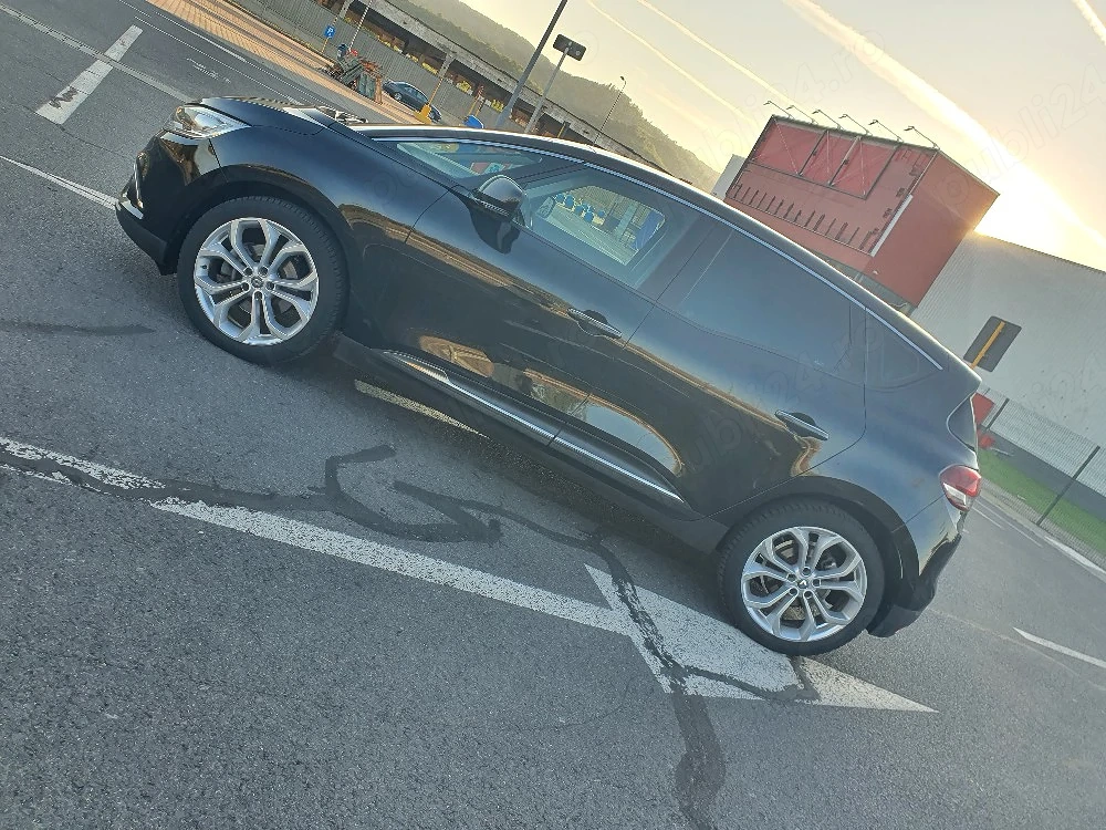 Vând Renault Scenic 4