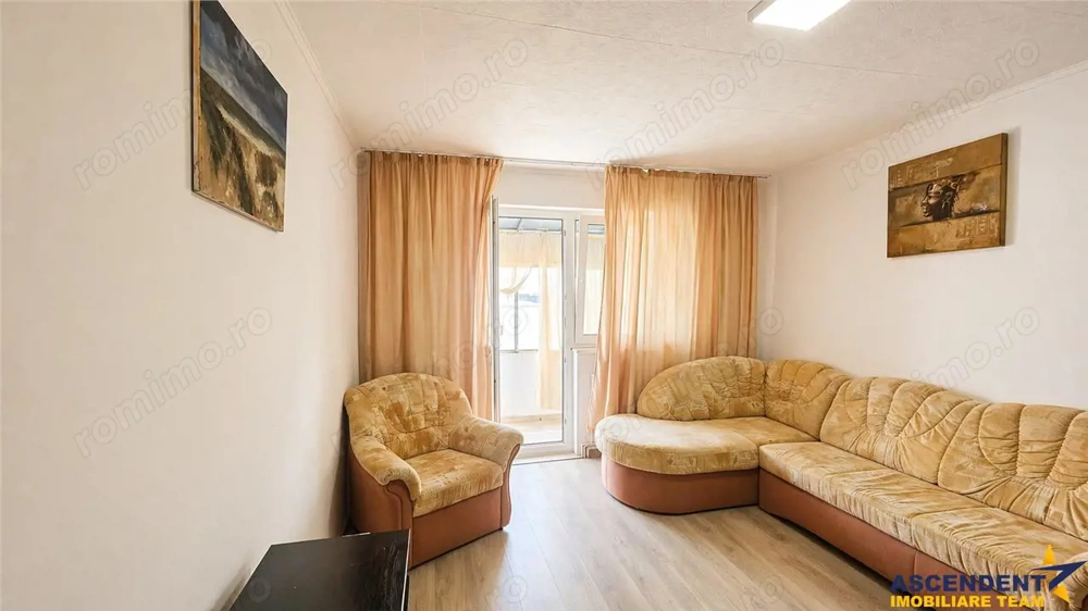 Cochet si ergonomic, mobilat, echipat, balcon, zona centrala Codlea, Brasov