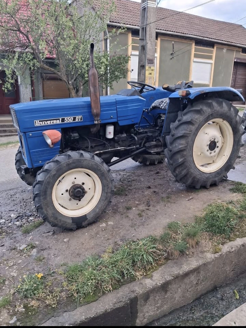 Vamd tractor universal U 550 DT 