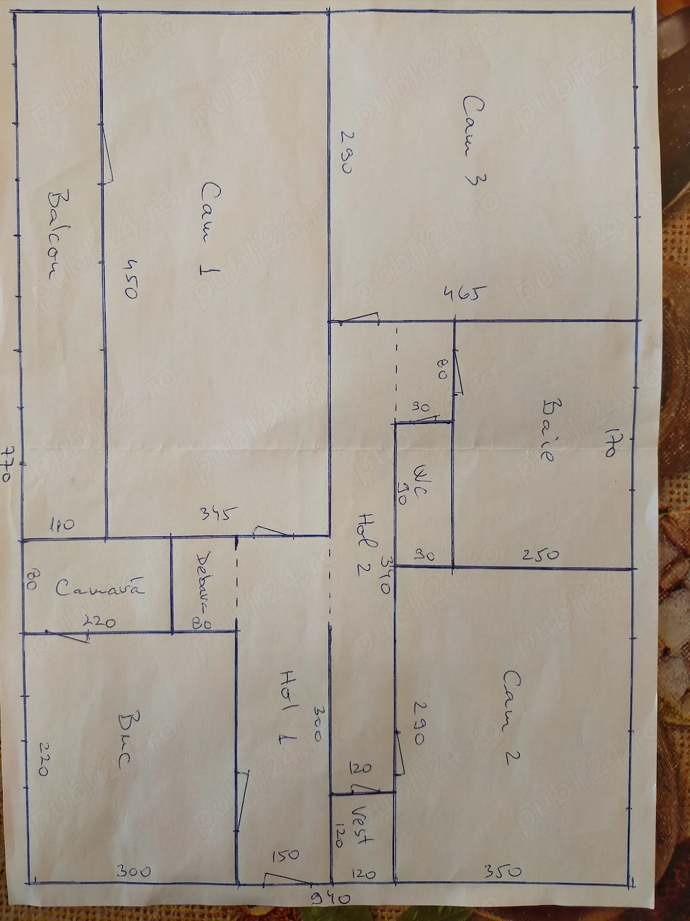 Vând ap 3 camere decomandate 