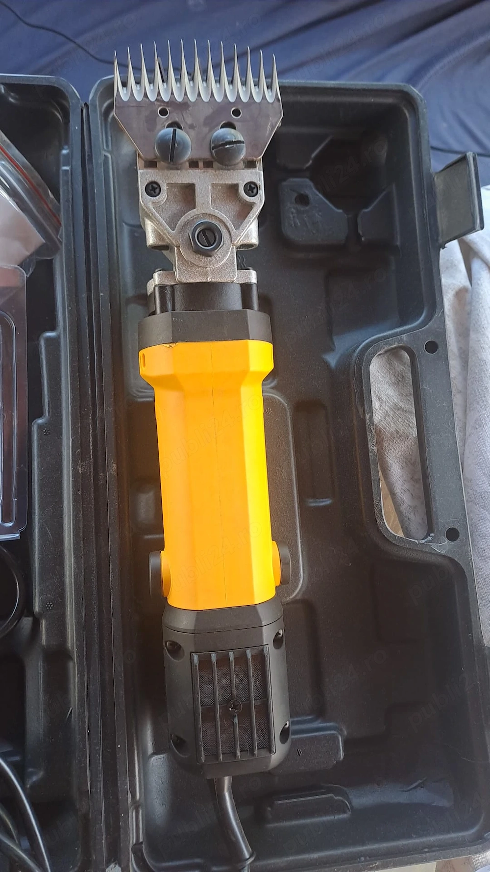 Masina electrica de tuns oi animale