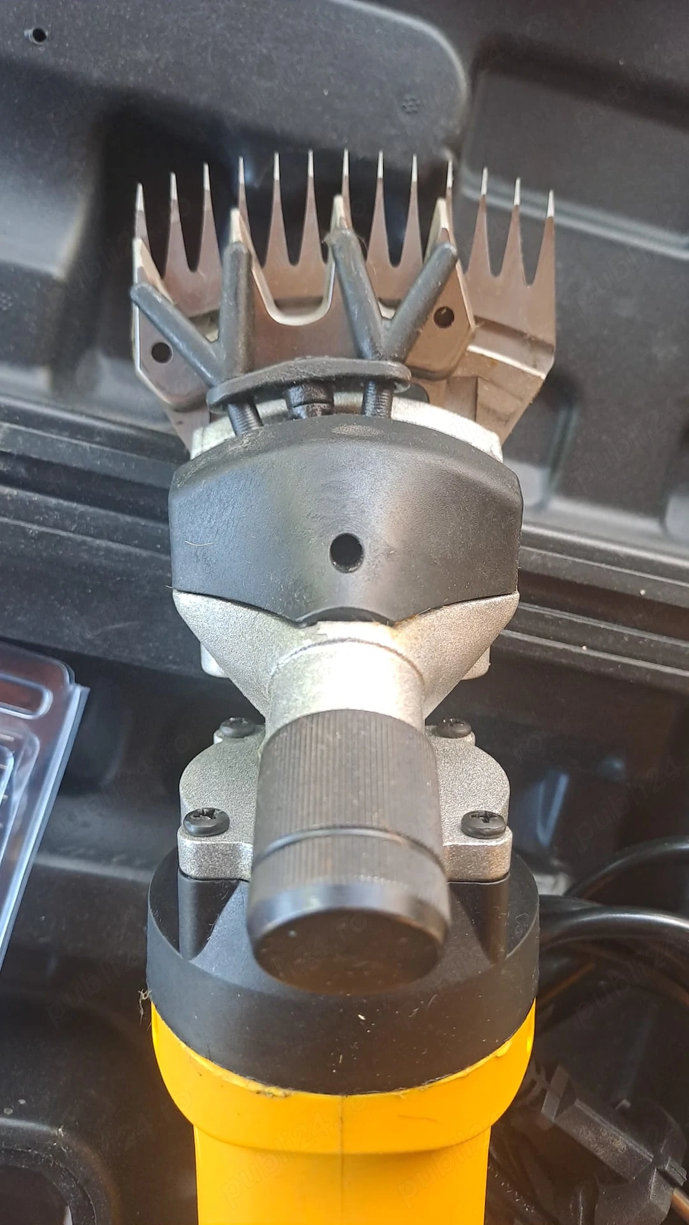 Masina electrica de tuns oi animale