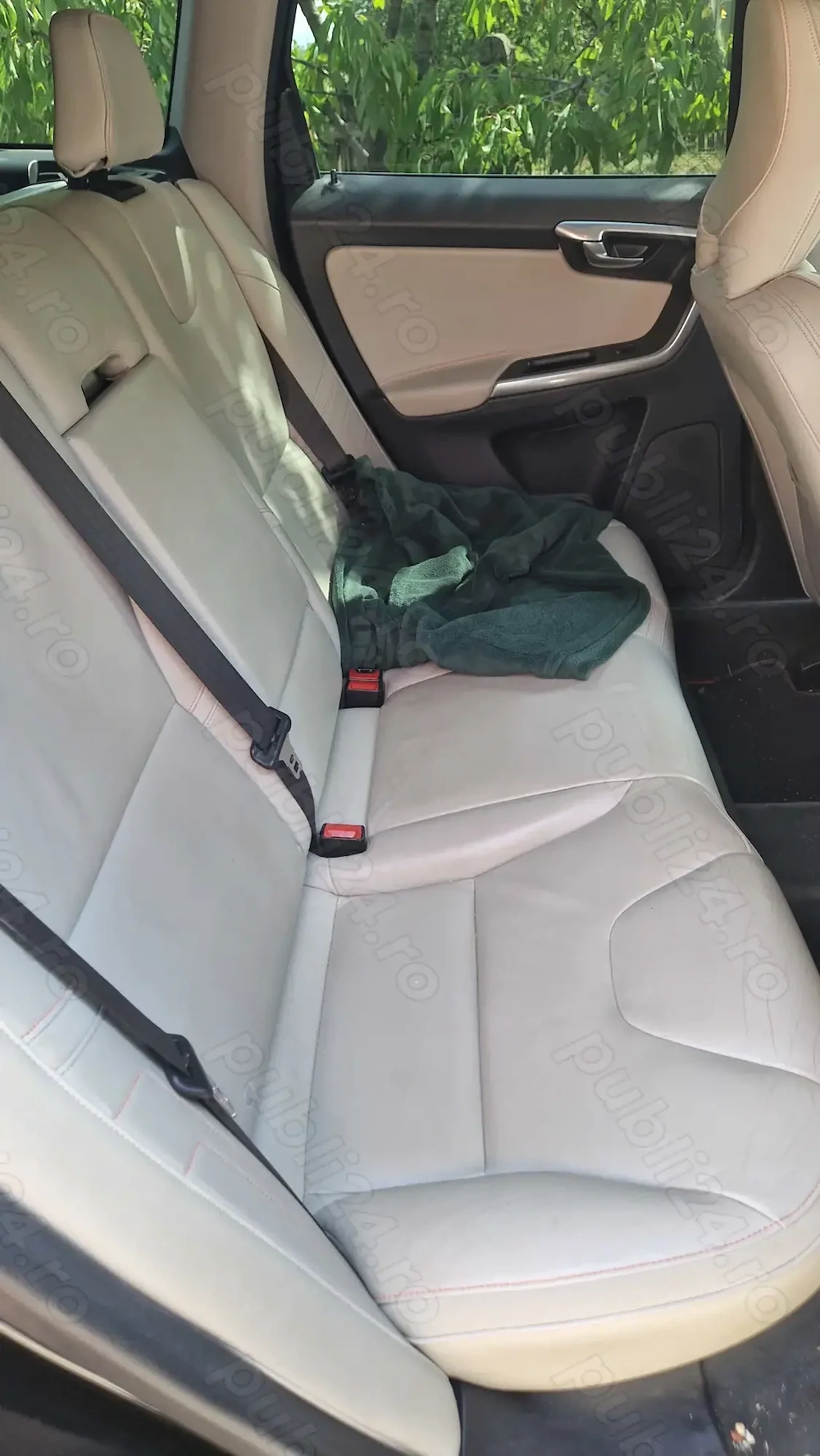 Volvo xc60 2015 model ocean race