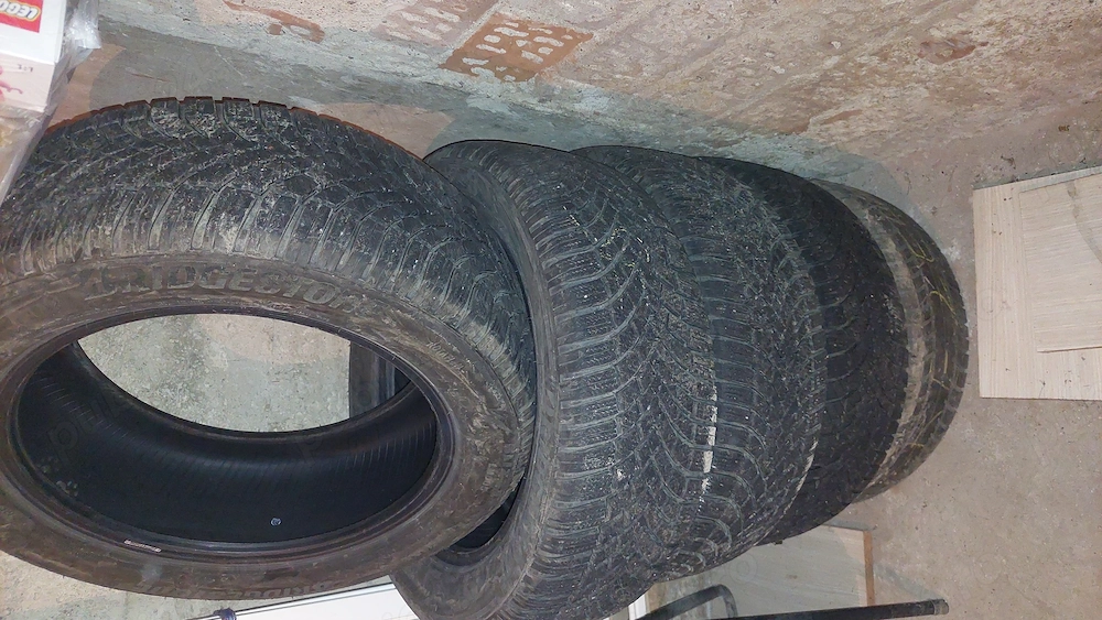 Bridgestone Blizzak LM005 225/55 R17 101V