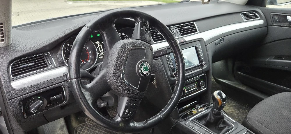 Skoda Superb 2011 170cp