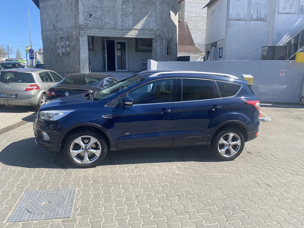 Vand Ford Kuga 4x4 ecoboost cu 52000 km rulaj