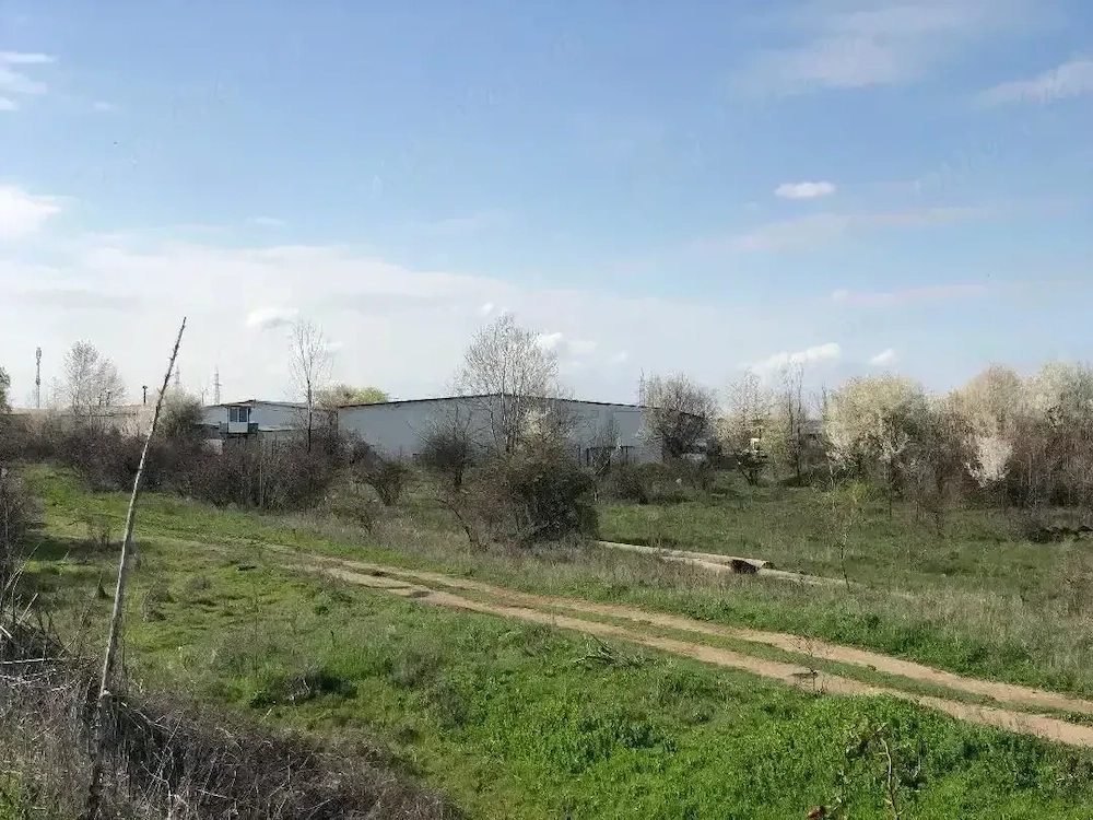 Oportunitate investițională   2 hectare teren construibil in zonă mixtă