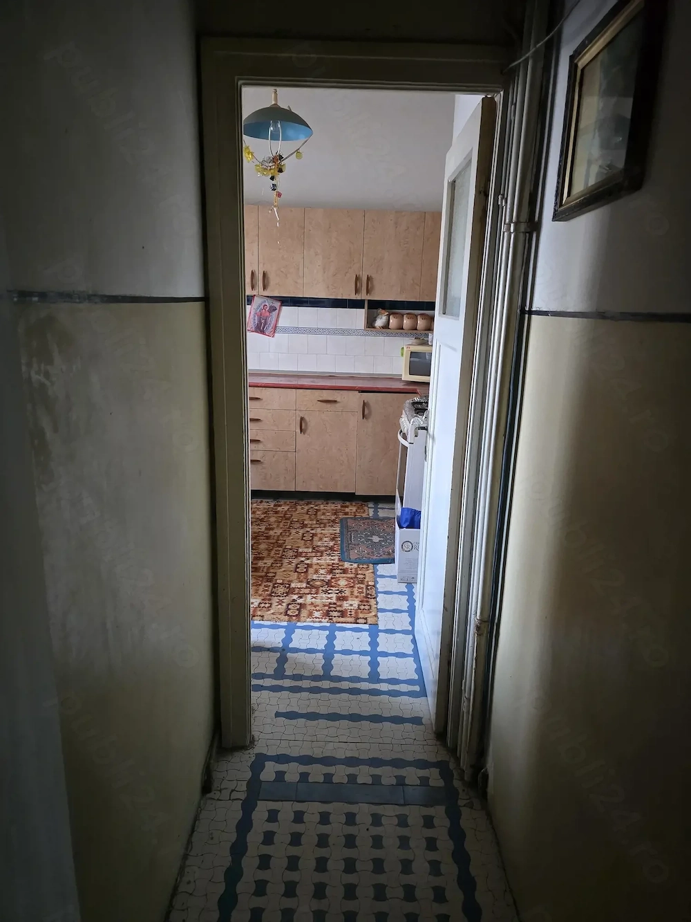 Proprietar direct: Apartament 4 camere în casă naționalizată Ploiești