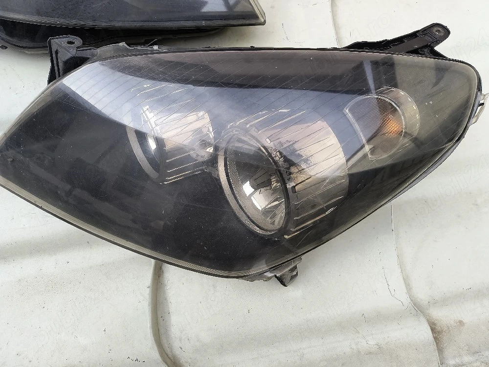 Faruri Opel Astra e