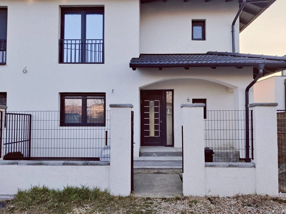 Duplex cu 4 camere, zona Plopi Timisoara
