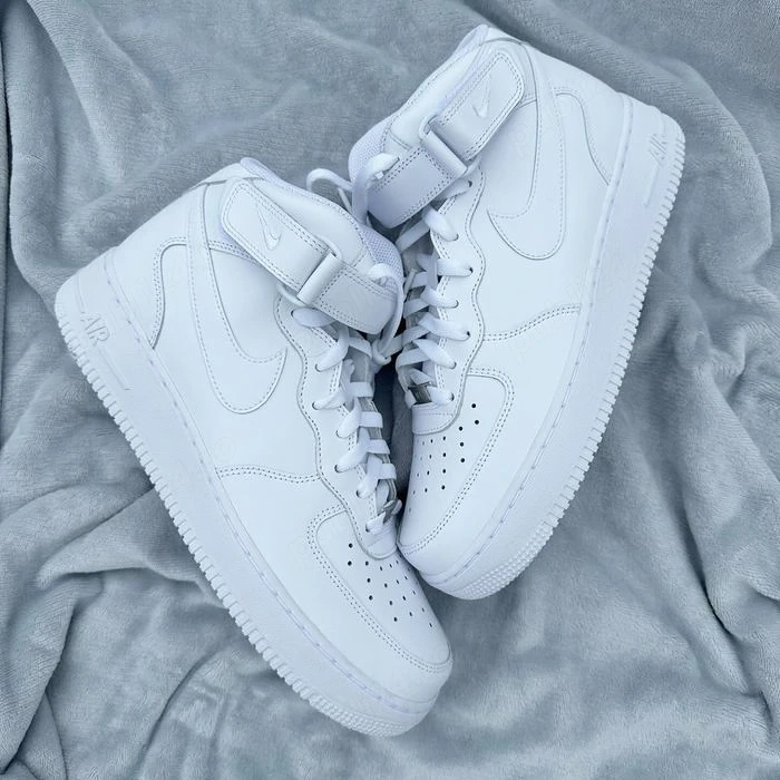 Pantofi Sport Nike Air Force 1 Mid Triple White - 100% originali