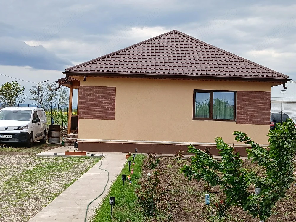 Casa 3 camere