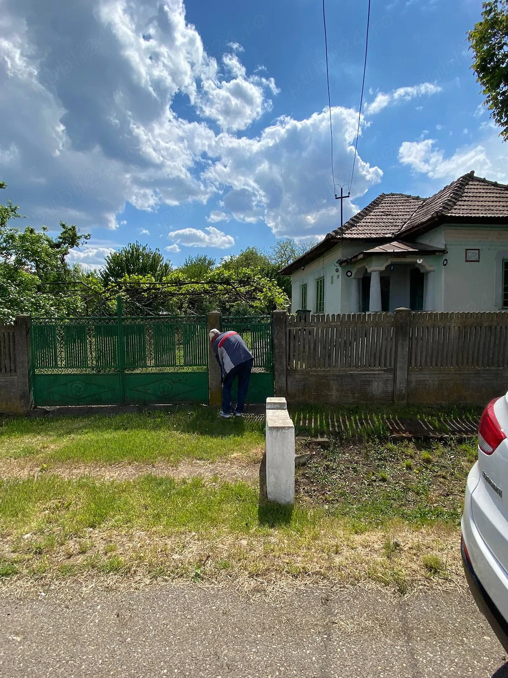 Vand casă la Perișor 