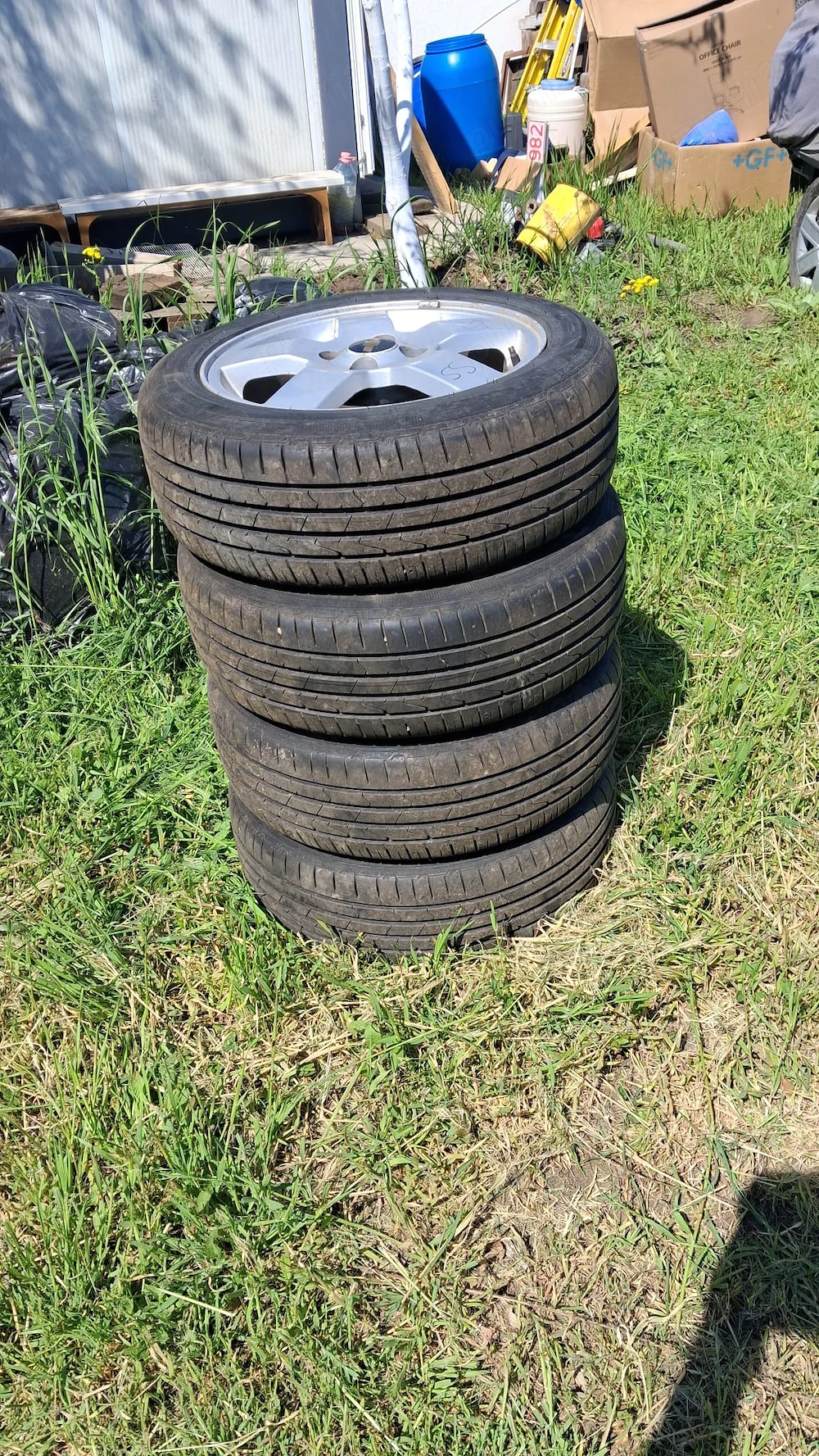 Vând set de jante originale chevrolet aveo cu caucicuri de vara 