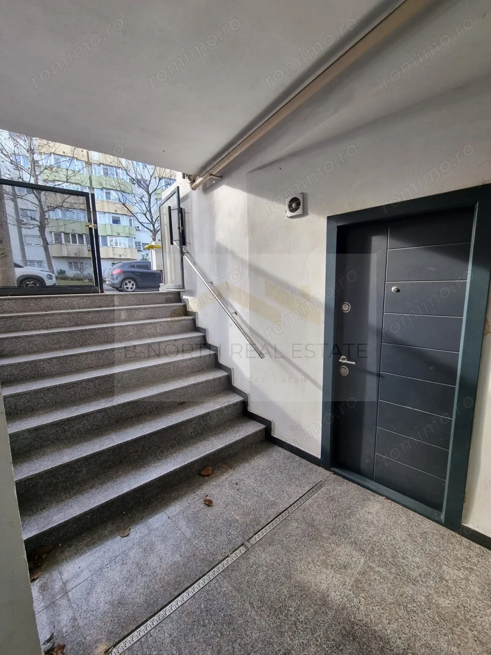 Chirie-Spatiul Comercial-52 mp