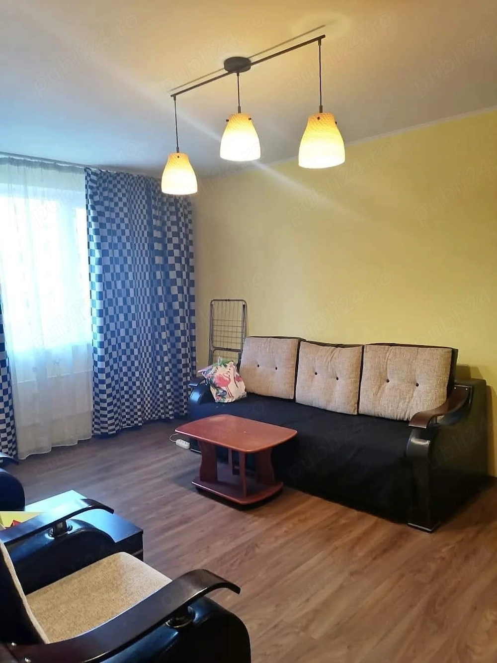 Închiriez apartament 3 camere