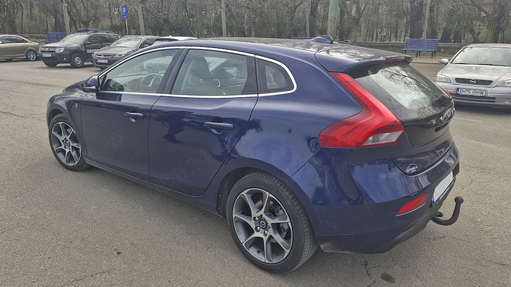 Volvo V40 2016 T2 120 cai manual benzina