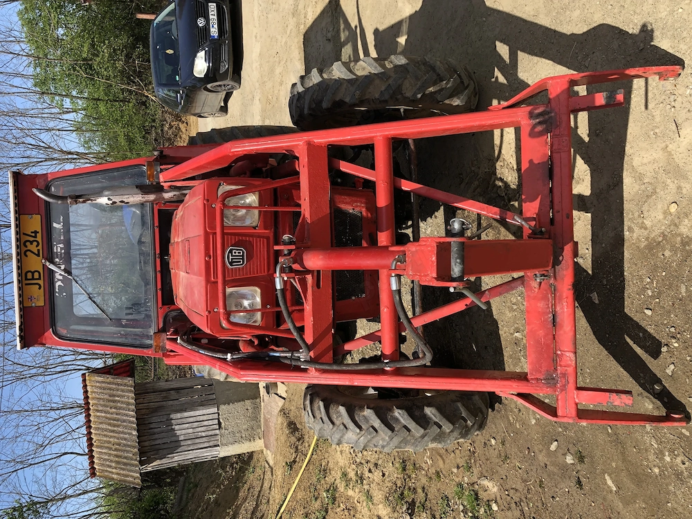 Vând Tractor Fiat Universal 550 DT