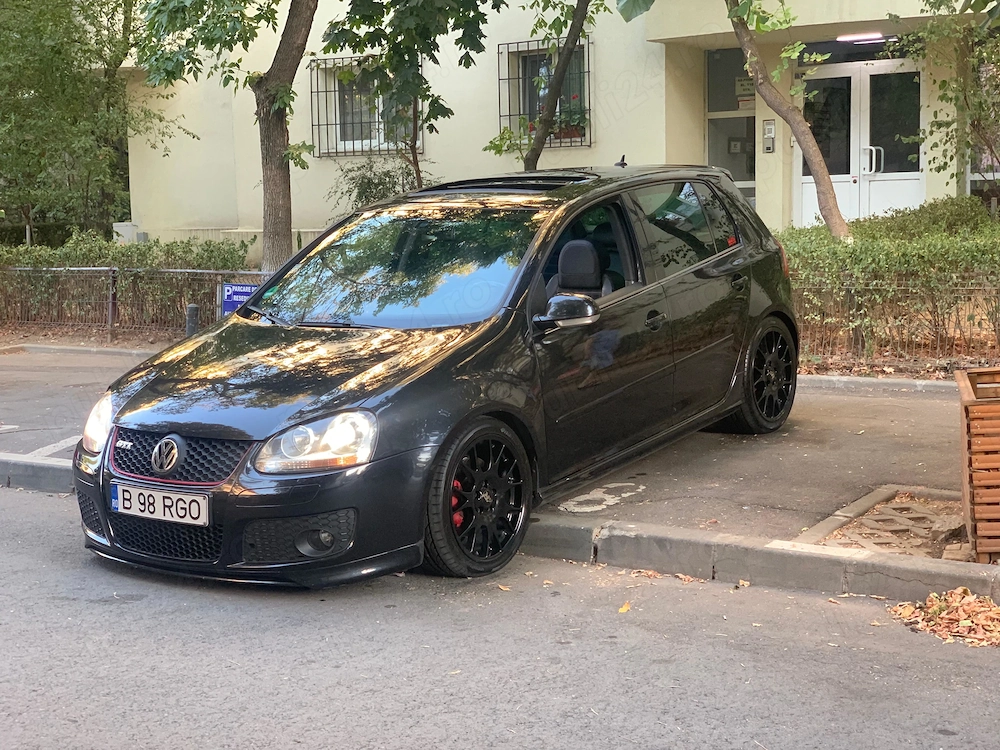 Vand Schimb GOLF 5 GTI ediție 30 full DSG 400 cai